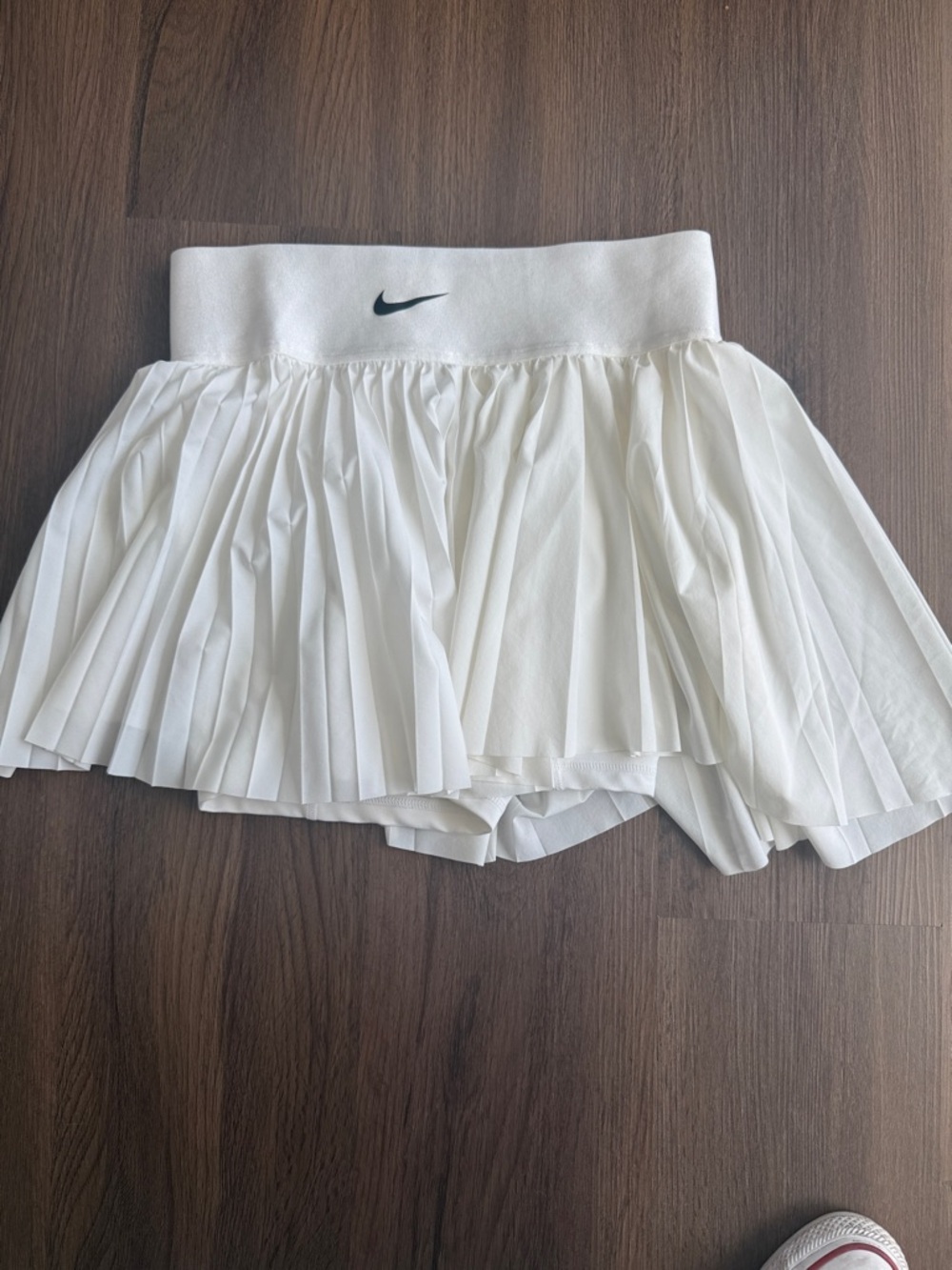 Nike White Pleated Tennis Skort with Black Swoosh